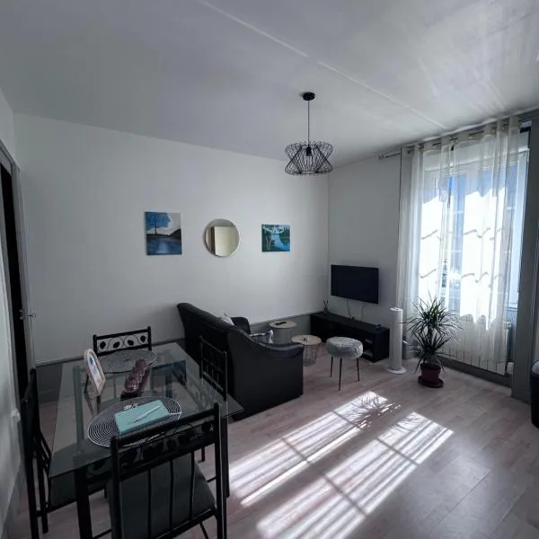 L azur Jurassien séjour chaleureux dans le Jura, ξενοδοχείο σε Saint-Claude