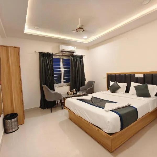 Hotel Vamshi Elite, hotel in Kondapur