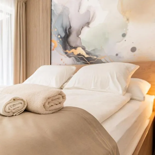 Hajnal Residence Deluxe with Terrace by Mital, hotel in Szeged