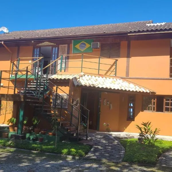 Casarão Villa al Mare, hotel en Ubatuba
