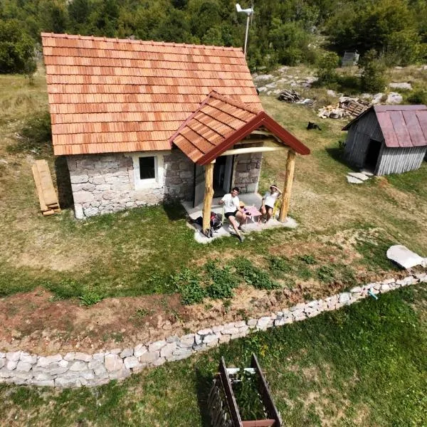 Etno Selo Ja., hotel en Nikšić