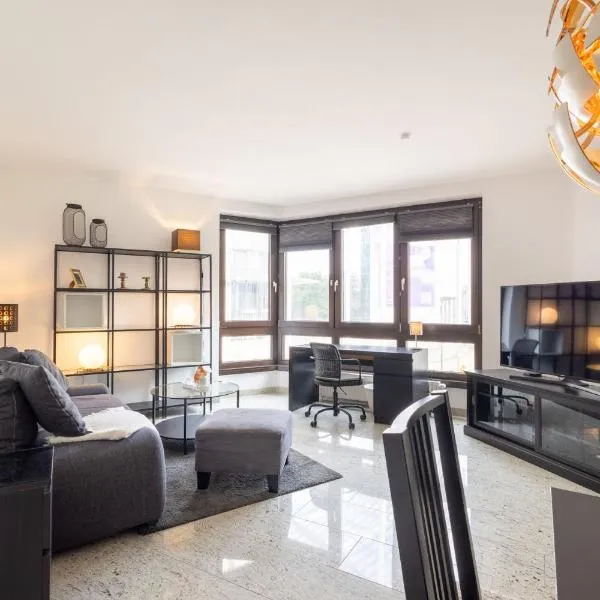 Rob's Suite - Zentrale Design-Suite am Opernplatz, 2 Zimmer, 2 Bäder und Top-Ausstattung, hotel di Essen