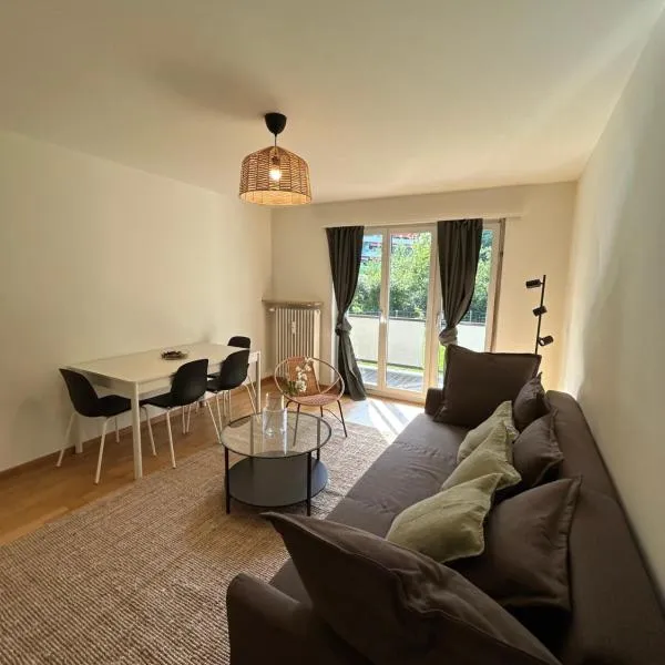 Plain & Practical Zurich Apartment, hotel in Zürich