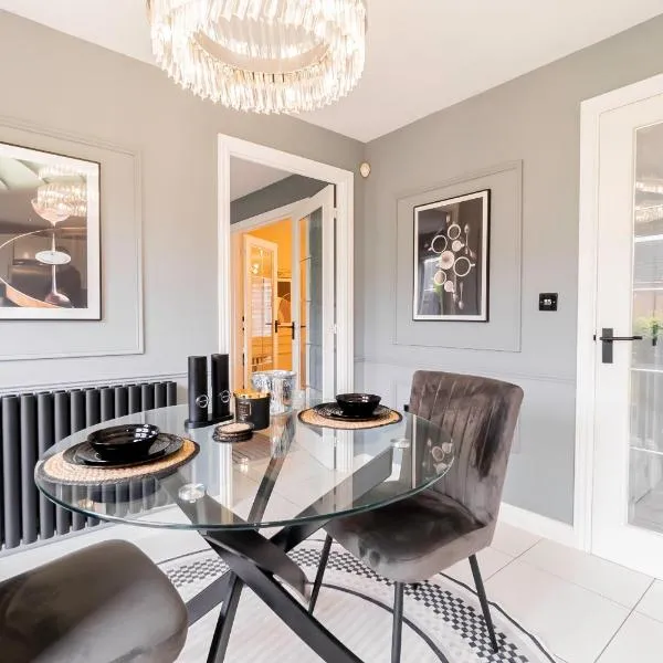 Three Bedroom Birmingham Stay Free Parking Perfect for Families Travellers Professionals M6, hotel v Birminghamu