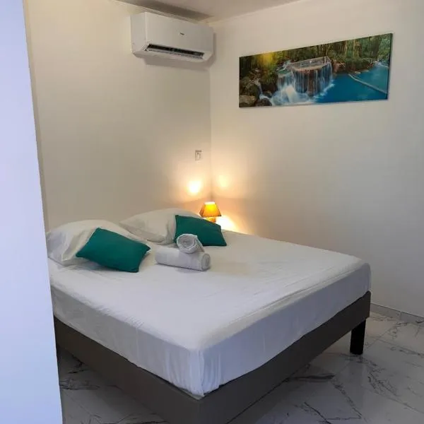 Le Nid Tropical - T2 Climatisé - Proche du centre, viešbutis mieste Saint-Joseph