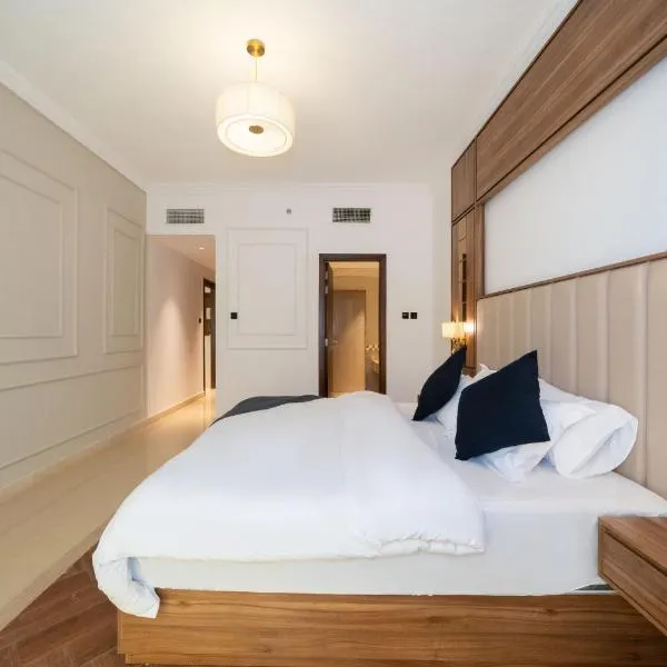 Emora 1 BR Apartment, hotel in Dubai