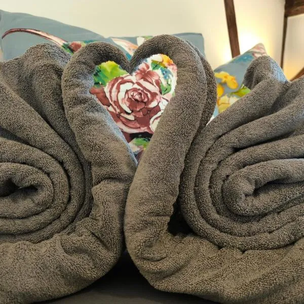 Ferienhaus Heidefee, hotel v destinaci Wietzendorf