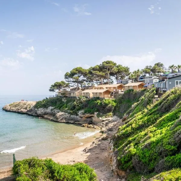 Camping Estival Torre de la Mora, hotel in Tamarit