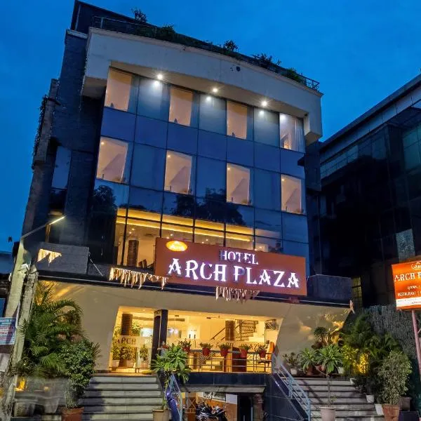 Arch Plaza - Near Yashobhoomi Convention Centre Dwarka, hotel v Novém Dillí