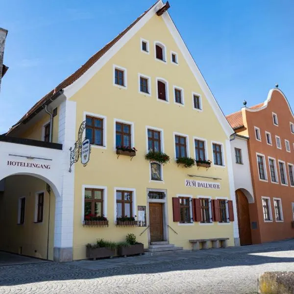 Zum Dallmayr Hotel Garni, hotel in Berching