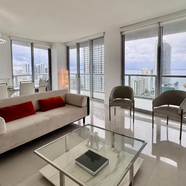 Resort-Style Living with Direct Ocean Views - 3BR Beauty, hotel in Hallandale Beach
