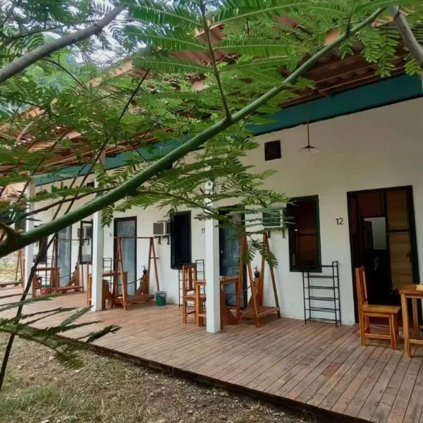 Mimosa Backpackers Hostel, hotel in Nongkhiaw