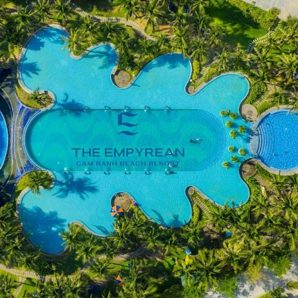 The Empyrean Cam Ranh Beach Resort, hotel in Cam Ranh