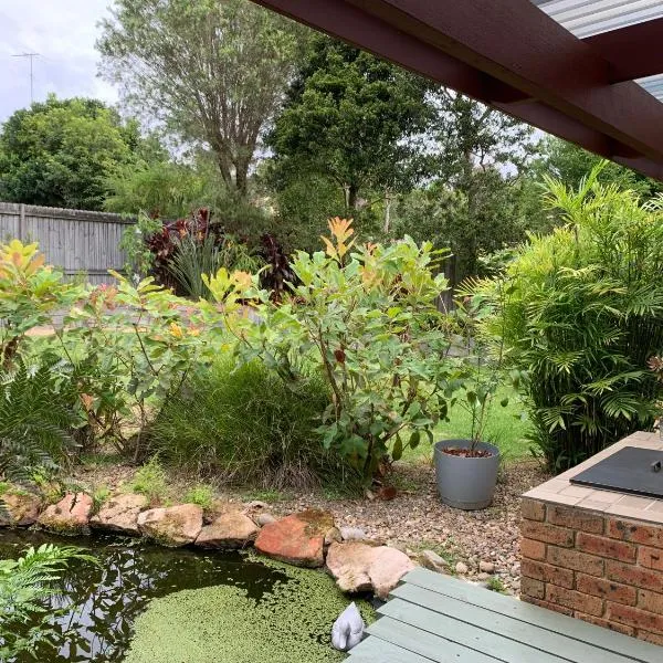 Chic Stylish Granny Flat with Stunning Garden View at MC 2079, hotel in Mount Colah