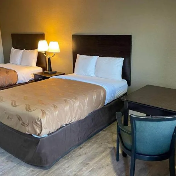 Suburban Studios Columbia - Harbison, hotel in Columbia