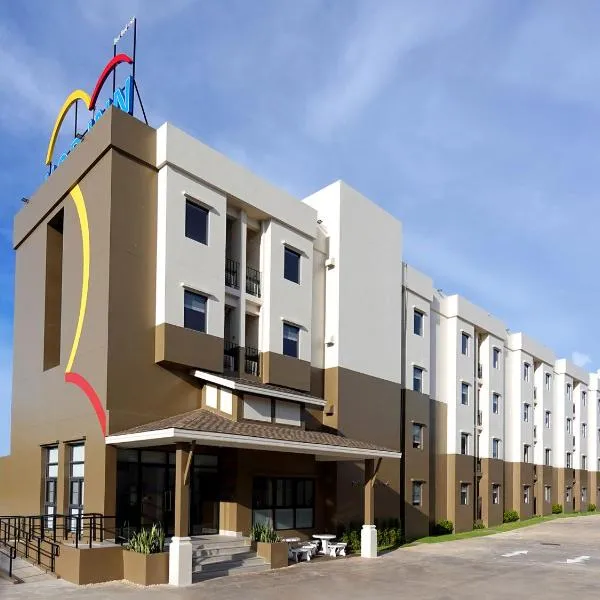 HOP INN Phrae, hotel en Phrae