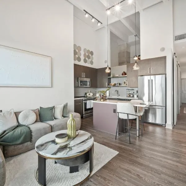 The Aura Penthouse, Hotel in Atlanta