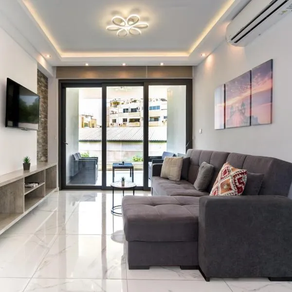 Luxury Modern Larnaca Central,位于拉纳卡的酒店