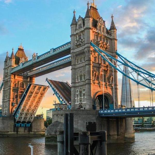 The Great Dover BNB, London