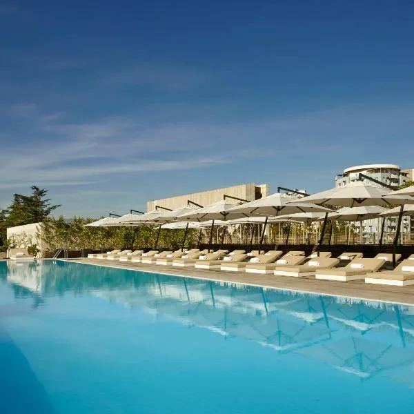 Holiday Inn - Tbilisi by IHG, hotel sa Tbilisi City
