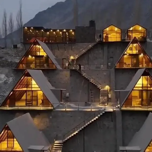 Gumaan Resort, hotel v destinaci Skardu