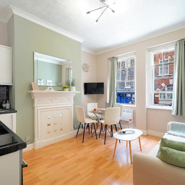 Beautiful flat in Fitzrovia in the heart of London, Londýn