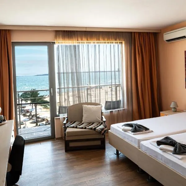 Sunny Beach Vila, hotel di Pantai Sunny