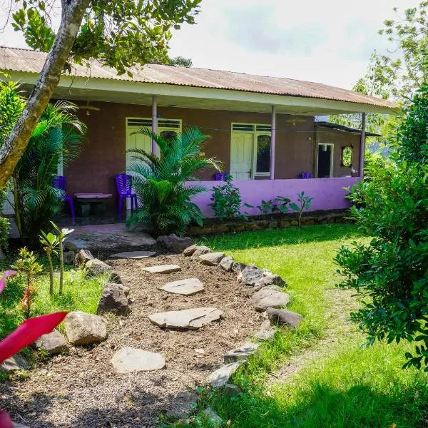 Legend Guesthouse, Hotel in Vulkan Kelimutu