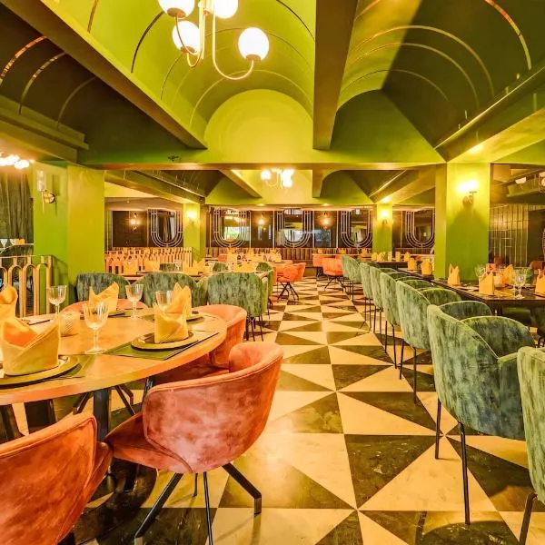 The Slate Gsilver Hotels Nungambakkam，位于钦奈的酒店