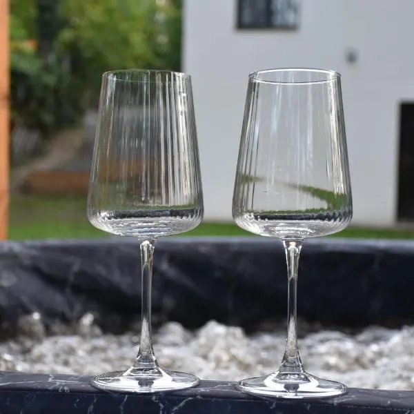 Miling Vendégház, hôtel à Földes