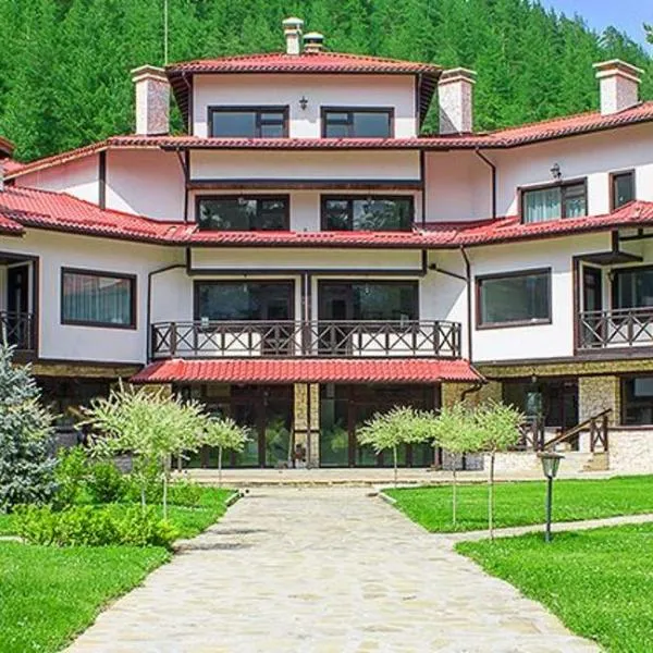 Everwood Hotel & Restaurant,位于戈韦达尔齐的酒店