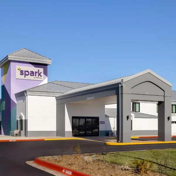 Spark by Hilton Bentonville, hotel in Bentonville