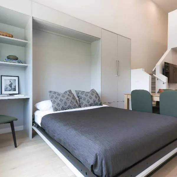 Rossland में, होटल Loft at The Crescent Sleeps 4 to 6