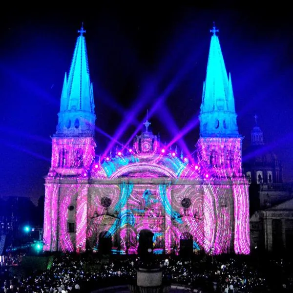 Vista Catedral Guadalajara - Self Check in，位于瓜达拉哈拉的酒店