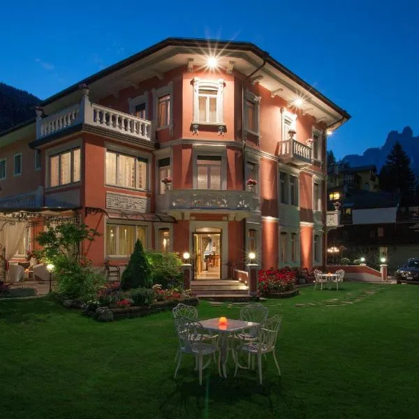 Hotel Luis, hotel v destinaci Fiera di Primiero