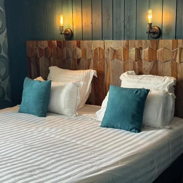 Le Beaulieu - Hôtel et Restaurant - Logis Hôtels، فندق في بوليو سور دوردوني