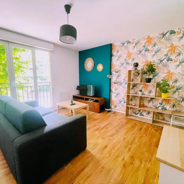 Charmant F2 avec parking privé Très bien situé, hotel v destinaci Noisy-le-Grand