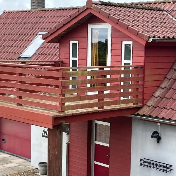 Stor lejlighed i landlige omgivelser, ξενοδοχείο σε Bækmarksbro