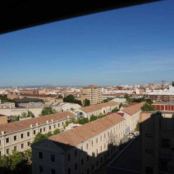 Apartamento en La Romareda a 10 min del centro en tranvía - Alfonso Suites, hotel a Saragossa