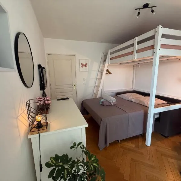 Aux portes de Genève - Chambre Individuelle, hotel v destinaci Saint-Julien-en-Genevois