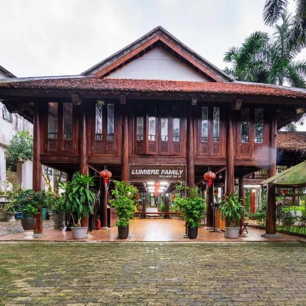 Lumiere Family Village Ba Vì, hotel v destinaci Ba Vi