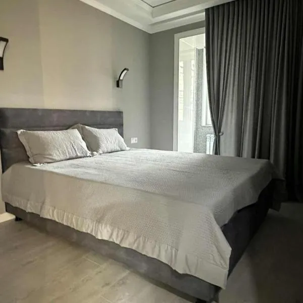 Lux house, hotel Bălţiban