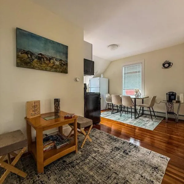 Stylish Stay By Beach And Shops，位于比弗利的酒店