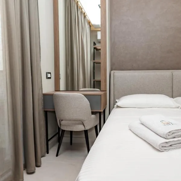 Sienna Apartments, ξενοδοχείο σε Shëngjin