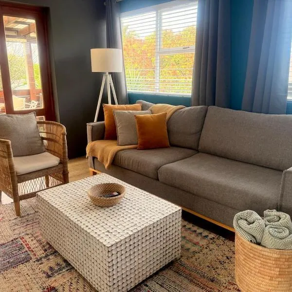 Stylish Apartment in Onrus- 2km from Onrus beach, ξενοδοχείο σε Hermanus