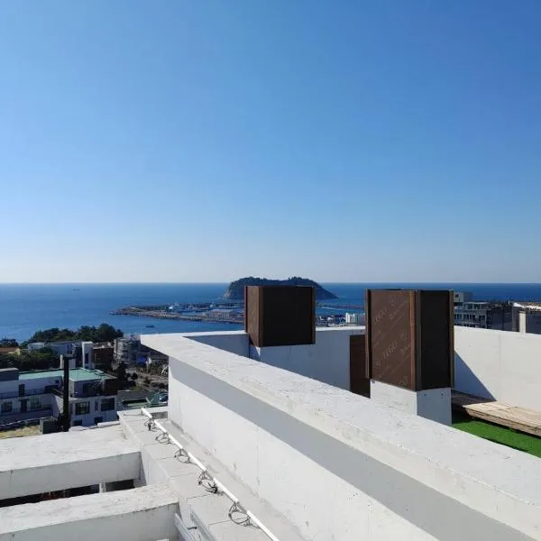 Cornerstone Hotel, hotel in Seogwipo