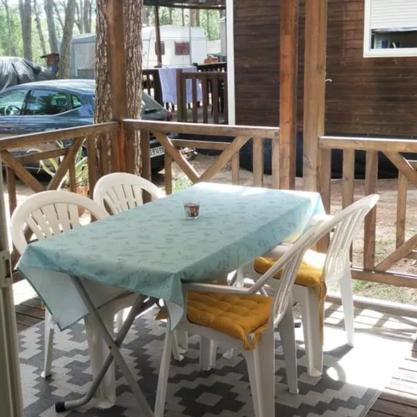 Bungalow 5 pers, hotel in L'Escala