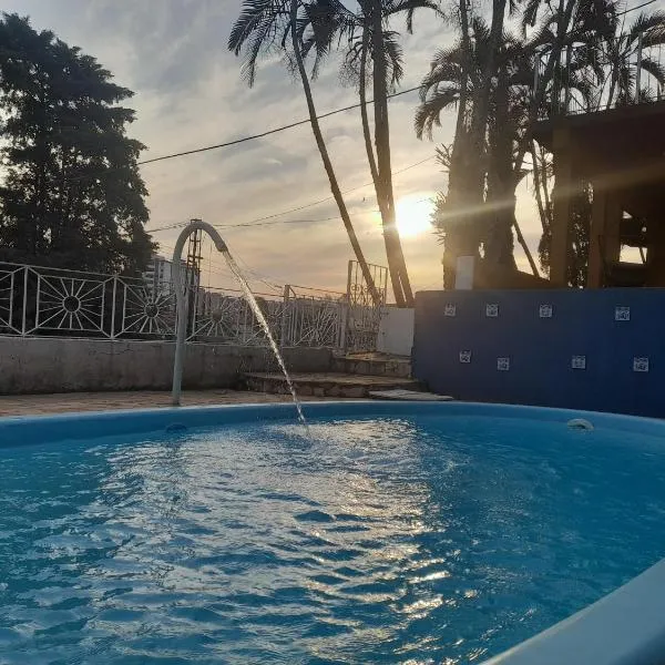 Lopez Village GuestHouse, hotel v destinaci Serra Negra