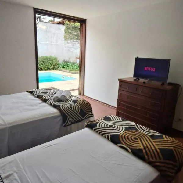 Hospedagem Jardim Social,Quartos Econômicos e Suítes, Estacionamento Grátis – hotel w mieście Kurytyba