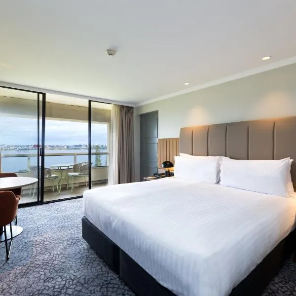 Crowne Plaza Perth by IHG, hotel in Perth